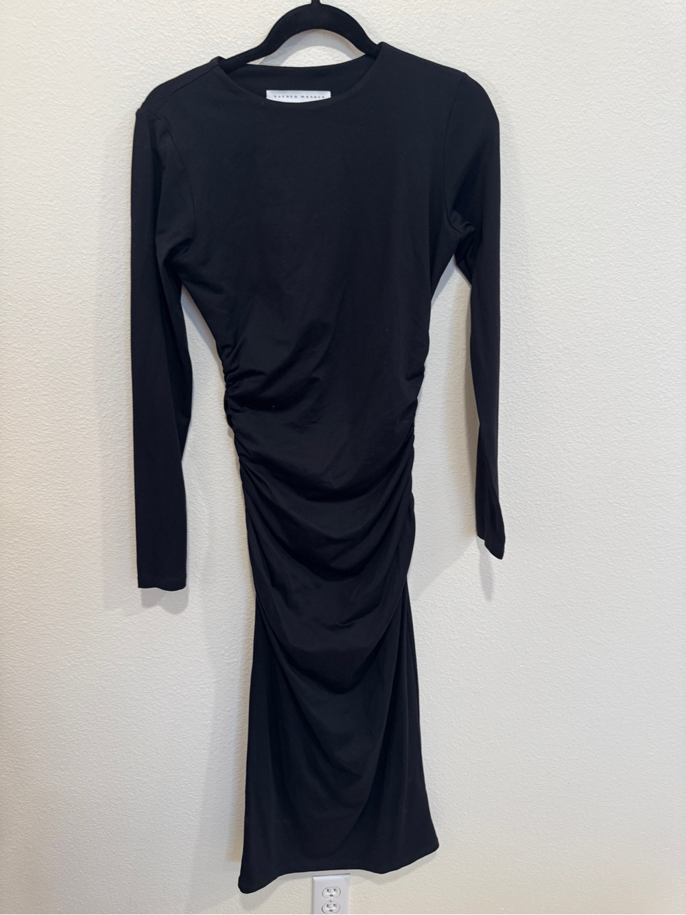 Susana Monaco Black Long-Sleeve Ruched Midi Dress